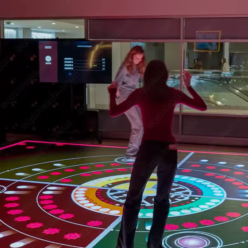 Pavimento interattivo AR con giochi multisport AI — dettaglio 2