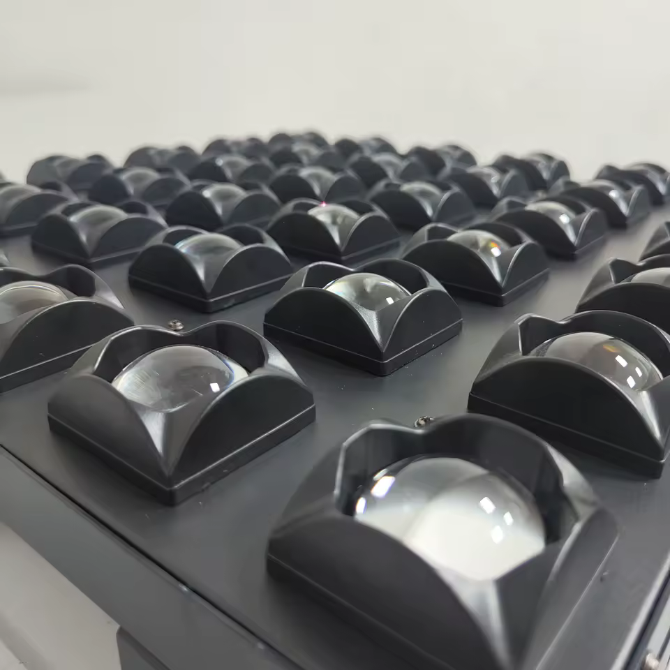 Faro matrice LED RGBW 36 × 8 DMX512 — dettaglio 3